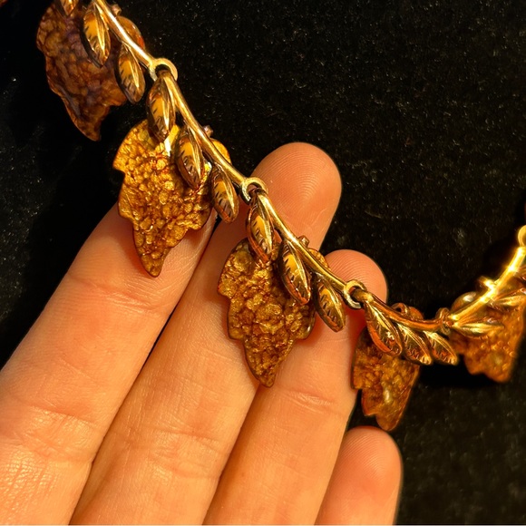 Vintage Matisse leaf necklace - Picture 4 of 5